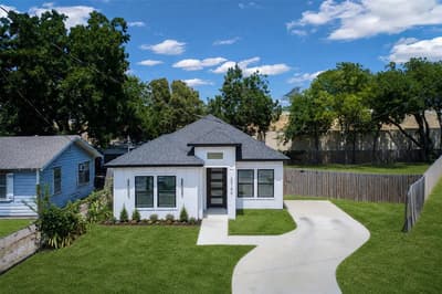2749 Bethurum Avenue, Dallas TX 75215 - Photo 2