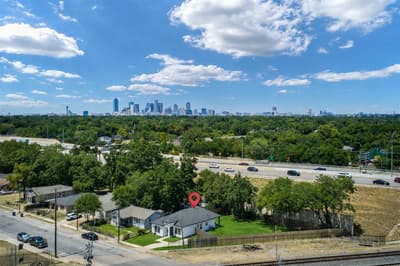 2749 Bethurum Avenue, Dallas TX 75215 - Photo 3