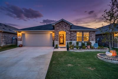 5529 Legends Way, Krum TX 76249 - Photo 2