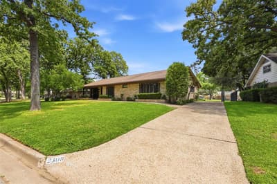 2308 Briarwood Boulevard, Arlington TX 76013 - Photo 3