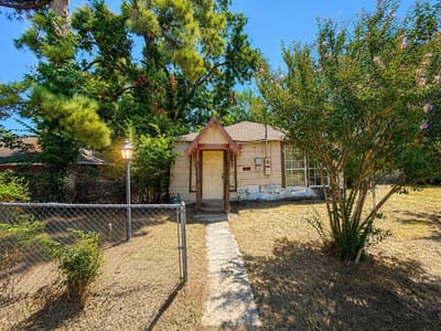 921 S Medora Street, Terrell TX 75160 - Photo 4