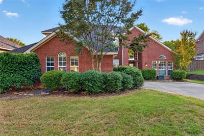 1911 Enchanted Lane, Mansfield TX 76063 - Photo 2