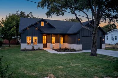 707 W Turner Street, Wolfe City TX 75496
