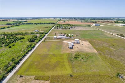 408 County Road 4415, Whitewright TX 75491 - Photo 2