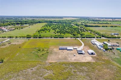 408 County Road 4415, Whitewright TX 75491 - Photo 3