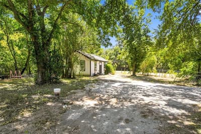 2000 Parrish Street, Bellmead TX 76705 - Photo 3