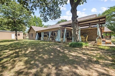 112 Knight Court, Springtown TX 76082 - Photo 2