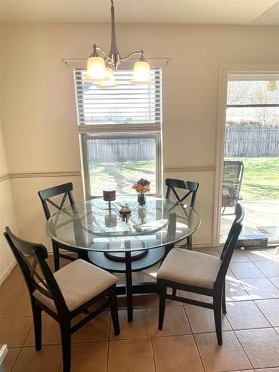 2610 N Casa Blanca Court, Arlington TX 76015 - Photo 4