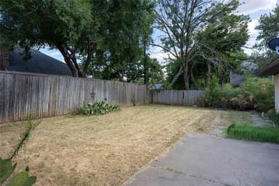 112 Oaktree Drive, Highland Village TX 75077 - Photo 2