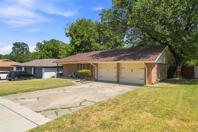 1817 Ellington Drive, Fort Worth TX 76112 - Photo 3