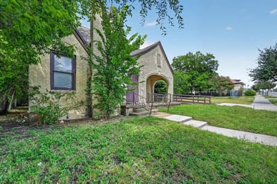 2813 E Rosedale Street, Fort Worth TX 76105 - Photo 2