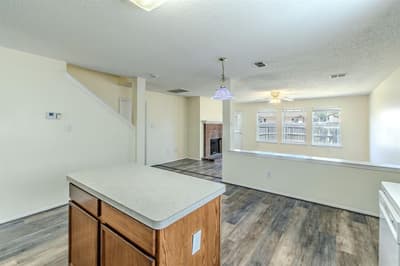2415 Mallory Lane, Lancaster TX 75134 - Photo 5