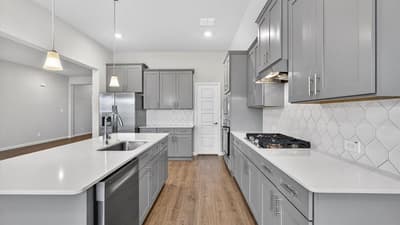 4925 ANGUS Drive, Arlington TX 76001 - Photo 5