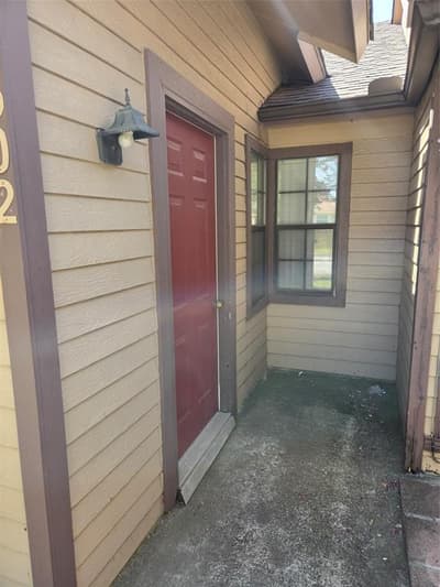 2502 E Timberview Lane, Arlington TX 76014 - Photo 2