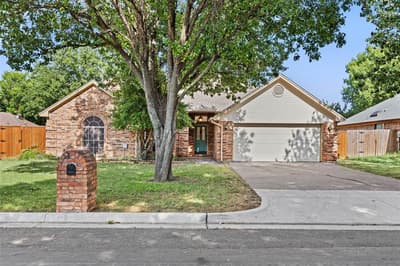 7732 Sagebrush Court N, North Richland Hills TX 76182