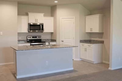 807 Wolf Creek Drive, Cleburne TX 76033 - Photo 2