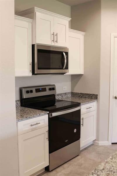 807 Wolf Creek Drive, Cleburne TX 76033 - Photo 4