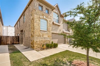 4423 Samarth Street, Irving TX 75061 - Photo 2