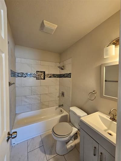 632 Freeman Drive, Garland TX 75040 - Photo 4