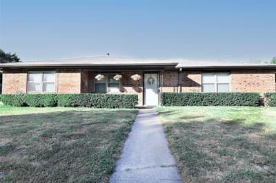 251 Alicia Street, Bowie TX 76230 - Photo 2