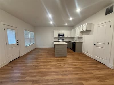 905 E 10th Street, Bonham TX 75418 - Photo 3