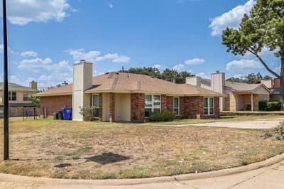 113 Oak Wood Lane, Kennedale TX 76060