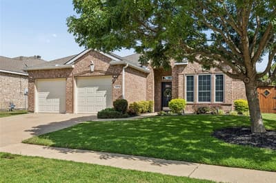 10418 Greenbriar Lane, Rowlett TX 75089