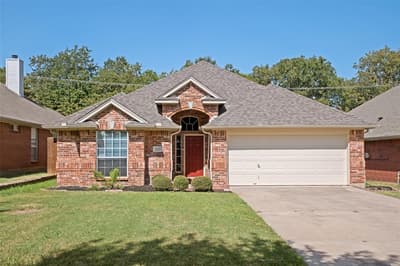 110 Blue Bonnet Circle, Justin TX 76247 - Photo 2