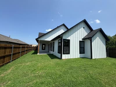 4911 LEE Street, Greenville TX 75401 - Photo 2
