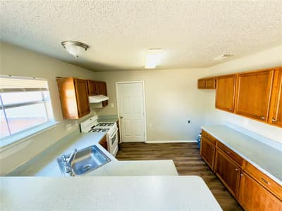 10311 Budtime Lane, Dallas TX 75217 - Photo 5