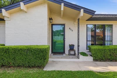 217 E Louella Drive, Hurst TX 76054 - Photo 3