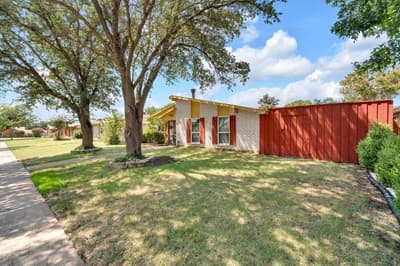 5013 Shannon Drive, The Colony TX 75056 - Photo 3