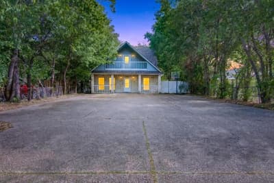1920 S 15th Street, Waco TX 76706