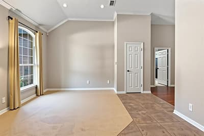 512 Coventry Drive, Grapevine TX 76051 - Photo 3