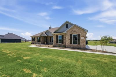 136 Hillview Trail, Decatur TX 76234 - Photo 3