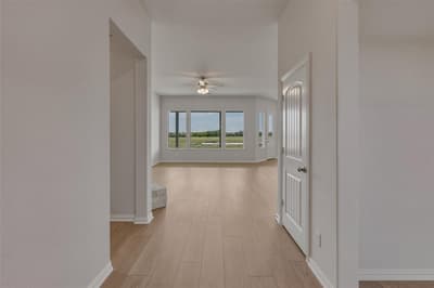 136 Hillview Trail, Decatur TX 76234 - Photo 5
