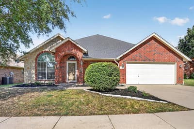 6829 Cheatham Drive, Watauga TX 76148 - Photo 2