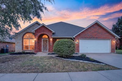 6829 Cheatham Drive, Watauga TX 76148