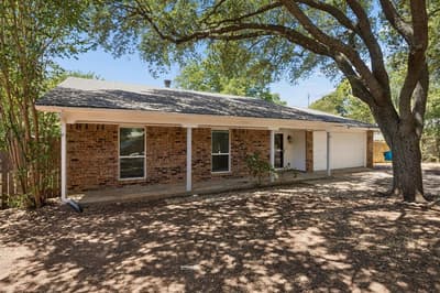 2612 Rush Valley Court, Arlington TX 76016 - Photo 3