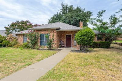 1006 Ridgeview, Carrollton TX 75007 - Photo 3