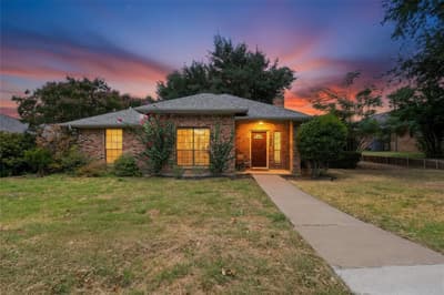1006 Ridgeview, Carrollton TX 75007
