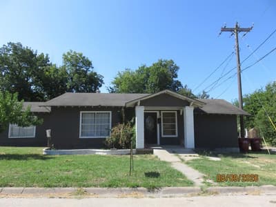 315 Maple Street, Farmersville TX 75442