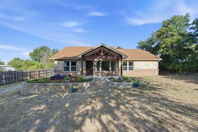 328 Silver Lane, Azle TX 76020 - Photo 2