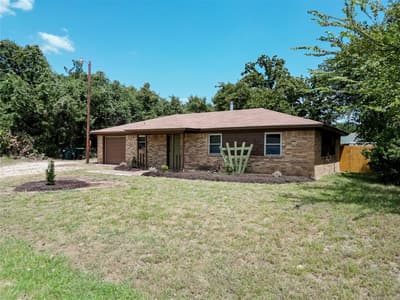 312 Birchwood Street, Azle TX 76020 - Photo 2