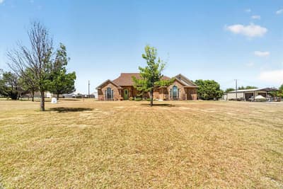212 Dove Hill Lane, Weatherford TX 76088 - Photo 2