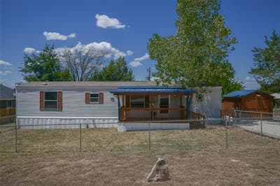 912 Pease River Drive, Granbury TX 76048 - Photo 2