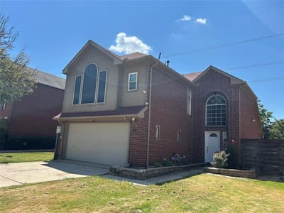 2114 Montclair Lane, Lewisville TX 75067 - Photo 2