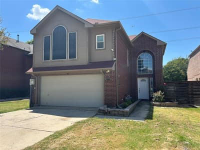 2114 Montclair Lane, Lewisville TX 75067