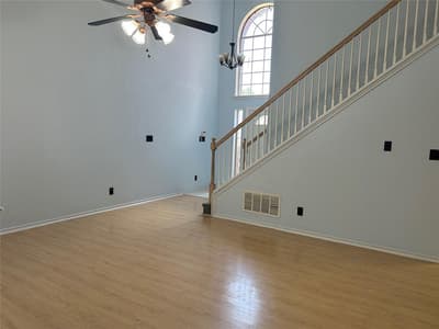 2114 Montclair Lane, Lewisville TX 75067 - Photo 5