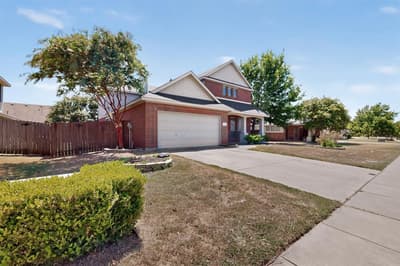 3622 Hershal Drive, Midlothian TX 76065 - Photo 2